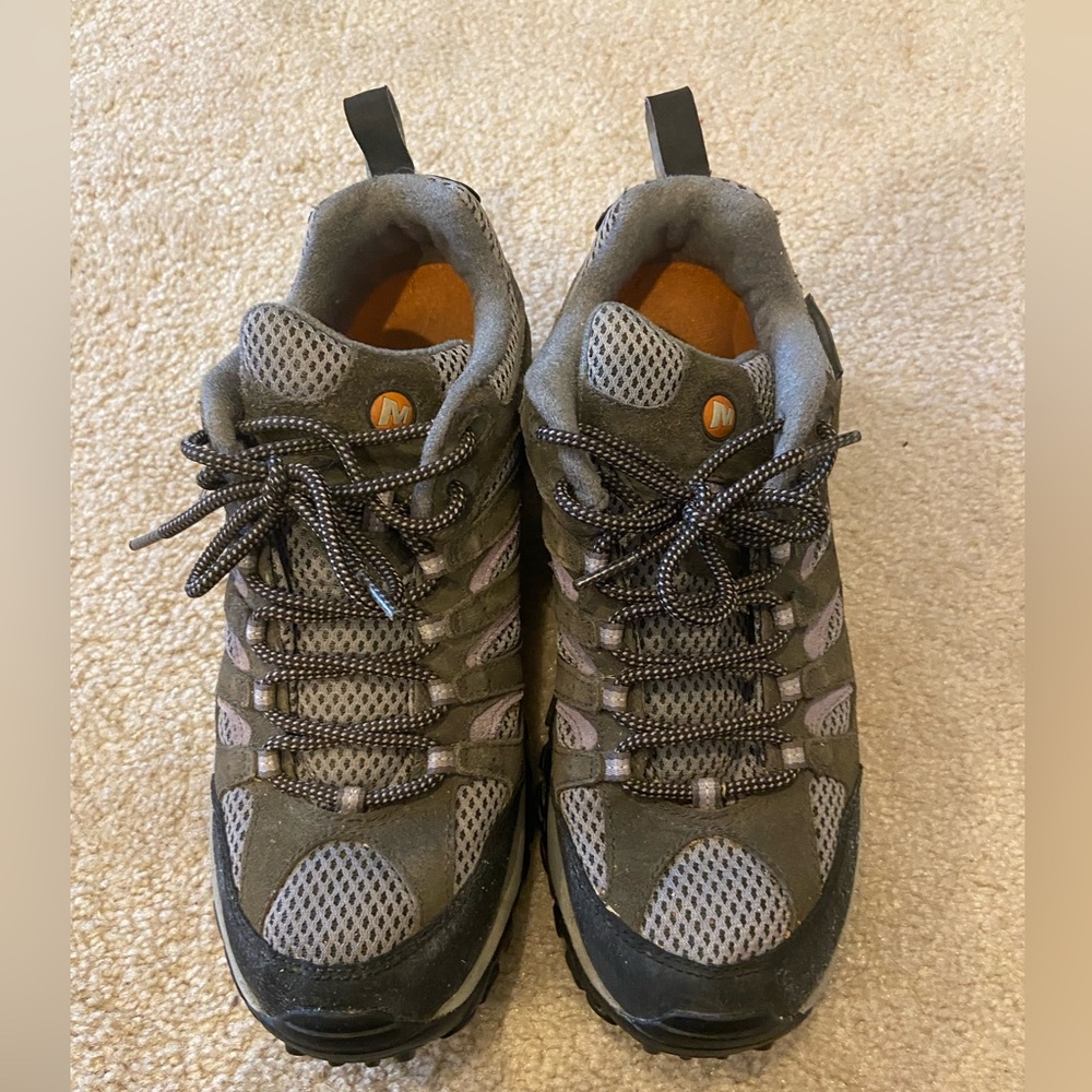 Merrell Gray and Black Athletic Shoes